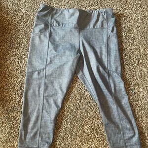 Kiava capri leggings